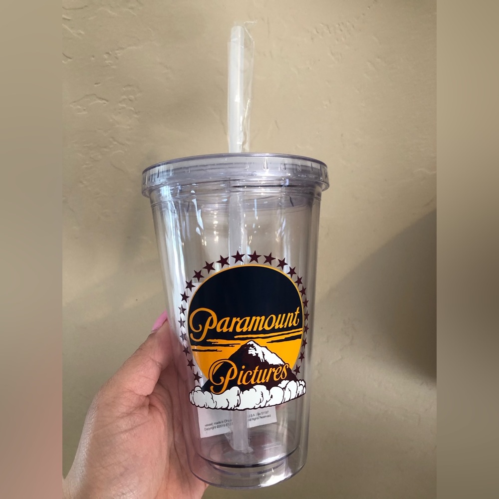 New Paramount Pictures 16oz tumbler